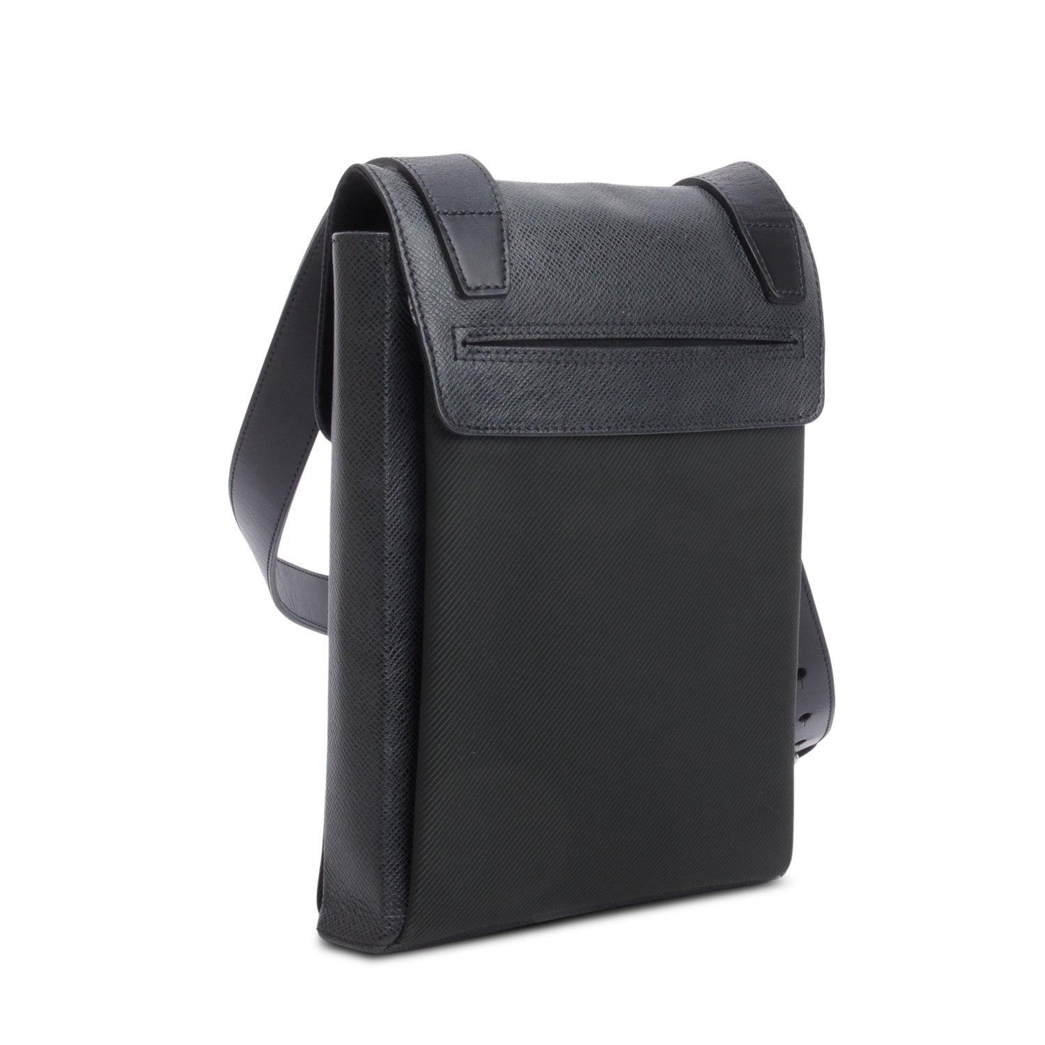 Louis Vuitton Black Taiga Yaranga Crossbody Bag