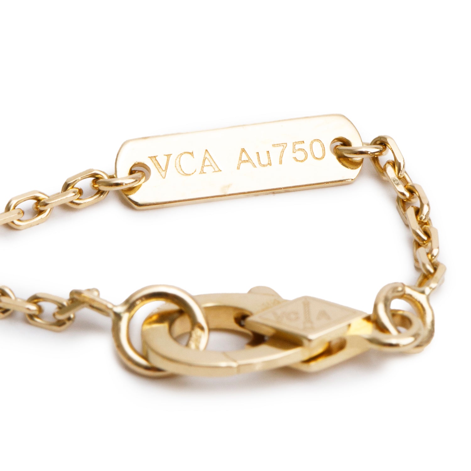 Van Cleef & Arpels 2022 18k Yellow Gold Vintage Alhambra Carnelian Pendant Necklace w/ Receipt & Certificate