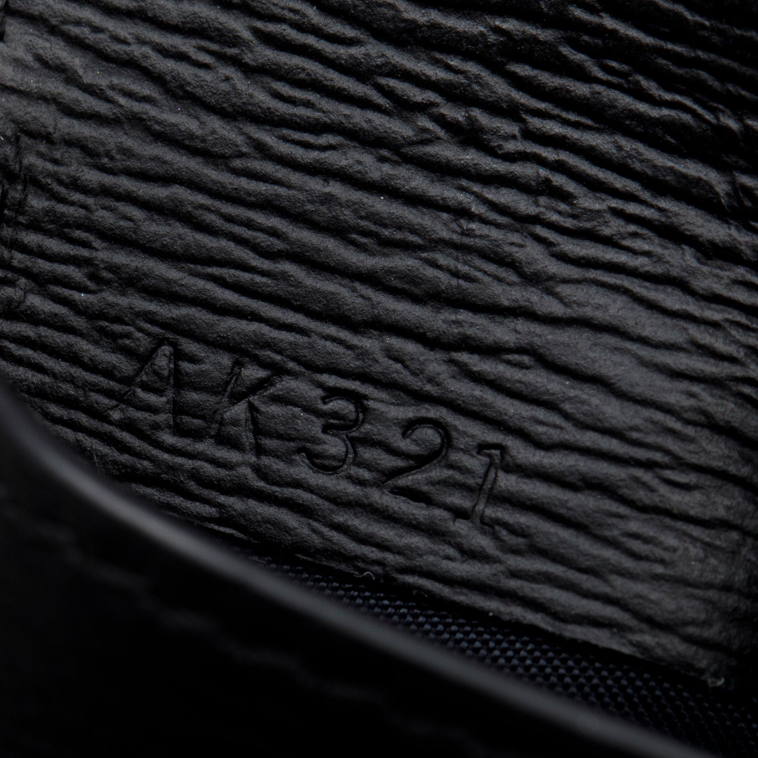 Montblanc Black Leather Extreme 3.0 8CC with Zipped Pocket Card Holder