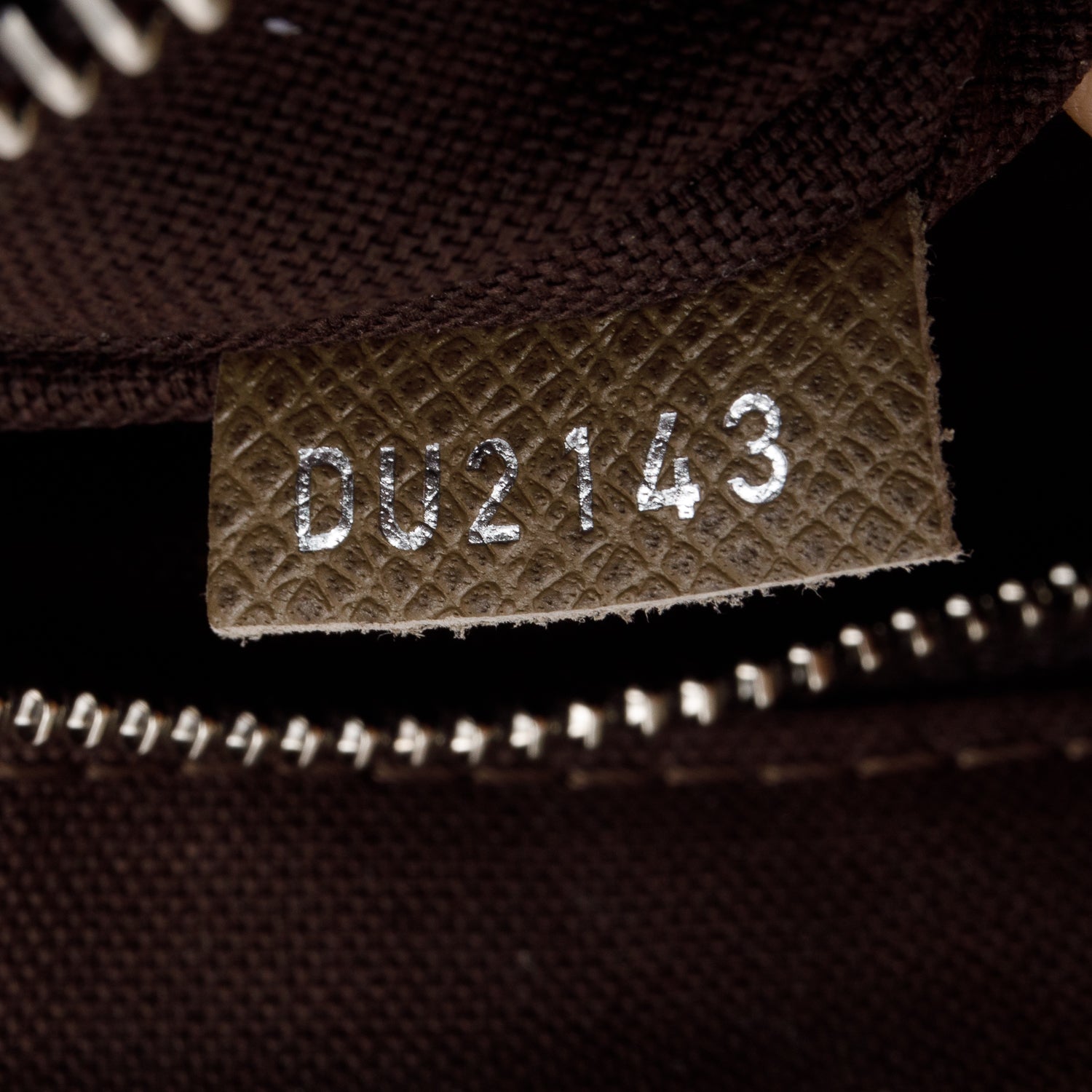 Louis Vuitton Khaki Taiga Leather District PM