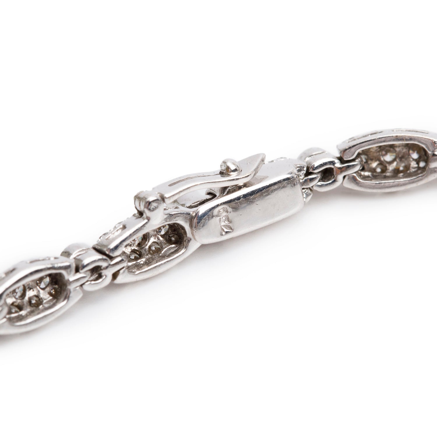 18k White Gold 2.67 tcw. Diamond Link Bracelet