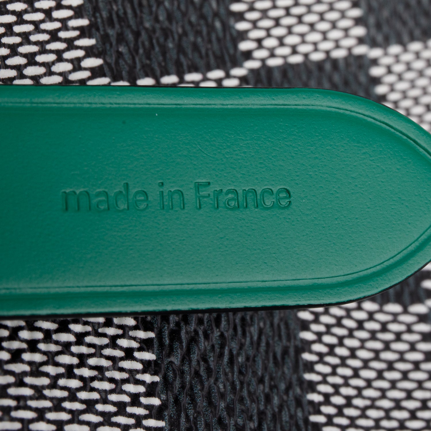 Louis Vuitton Limited Edition Multicolor Damier NeoNoe MM w/ Box