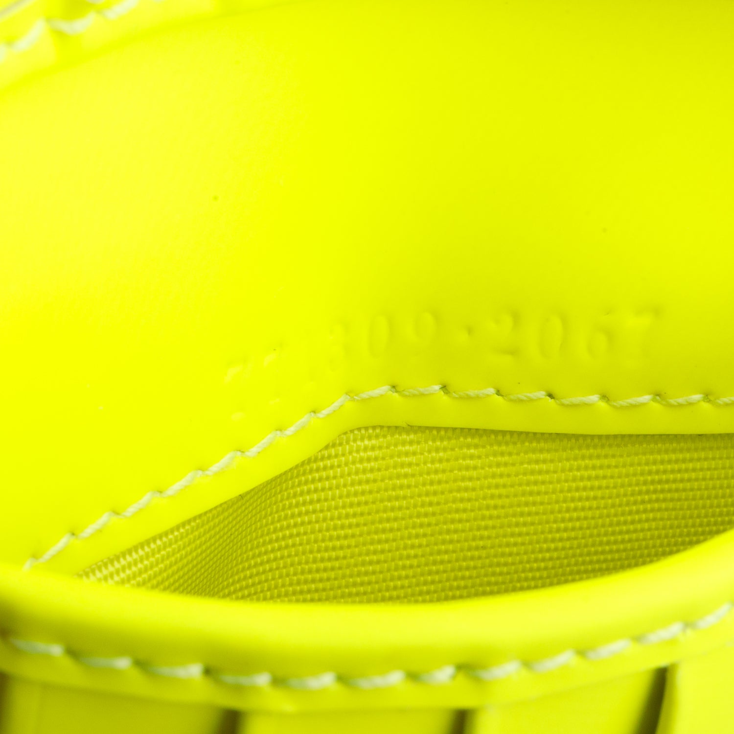 Gucci Neon Green Embossed Smooth Leather GG Emblem Bi-Fold Wallet w/ Box