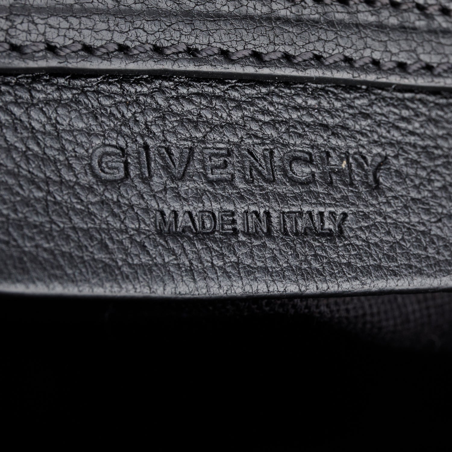 Givenchy Black Sugar Coatskin Leather Small Antigona Satchel