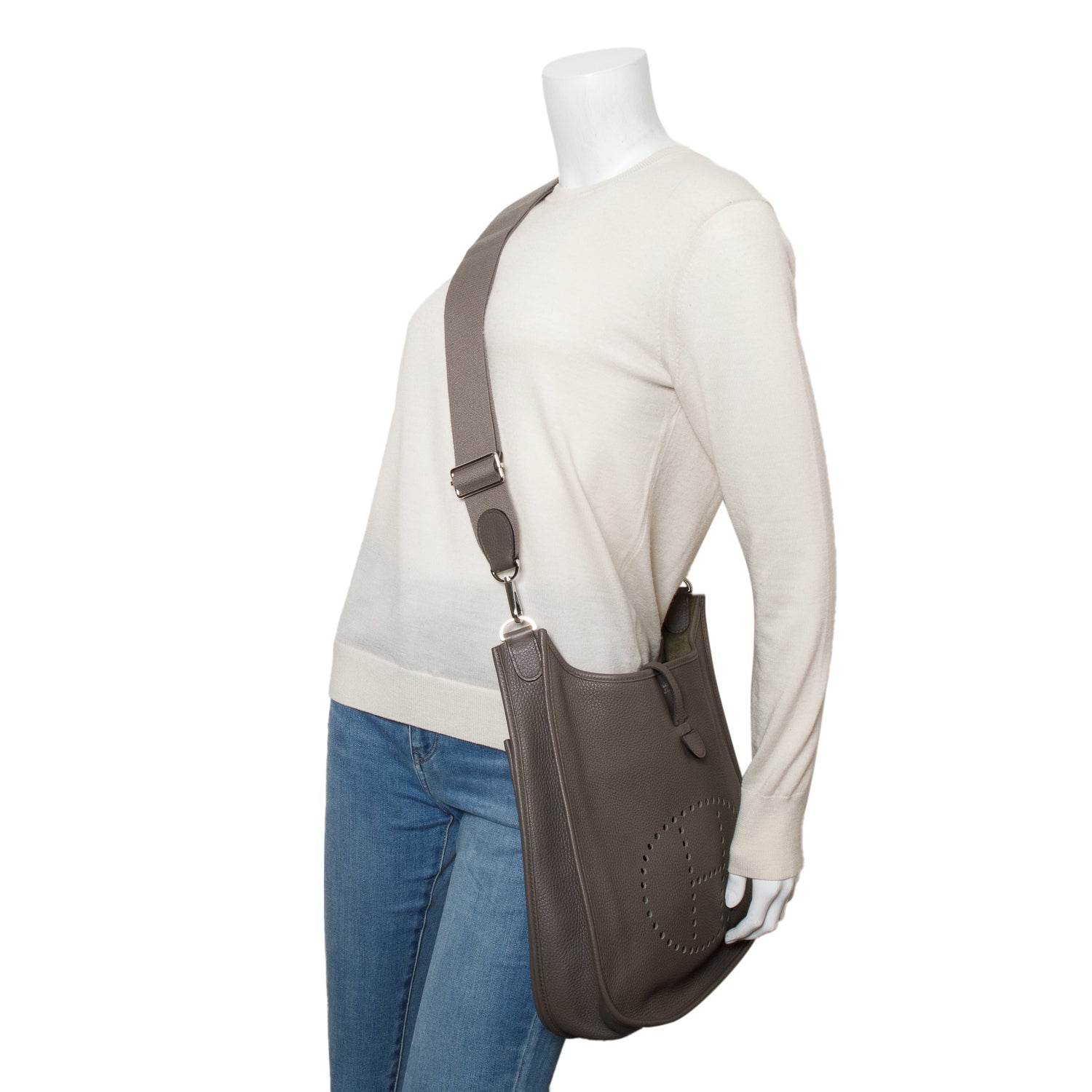 Hermes Gris Etain Taurillon Clemence Evelyne III 29 Bag