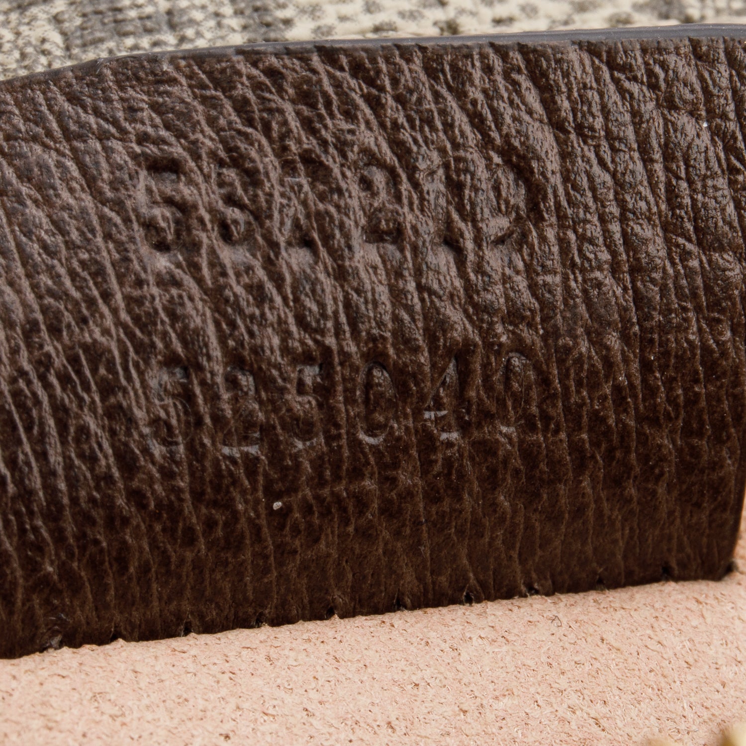 Gucci GG Supreme Monogram Rajah Chain Pouch