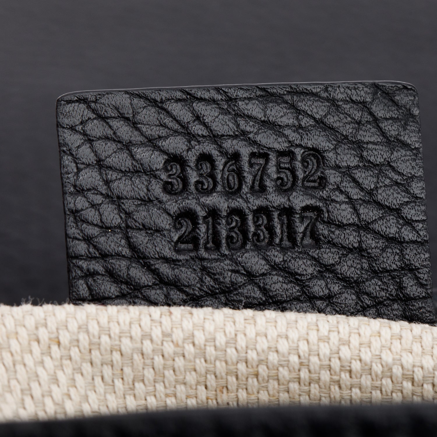 Gucci Black Pebbled Calfskin Medium Soho Chain Crossbody Bag w/ Box