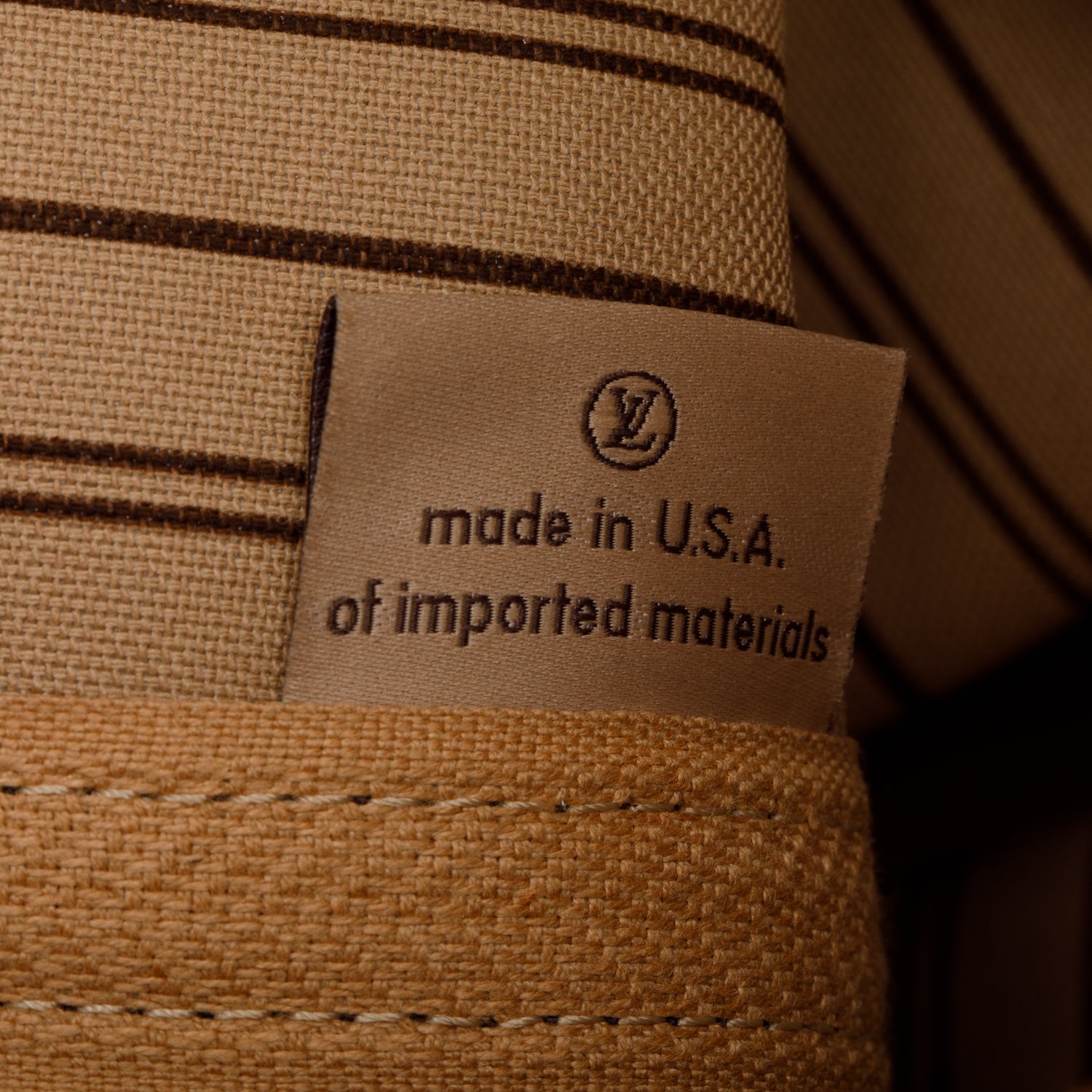 Louis Vuitton Monogram Neverfull MM w/ Pouch