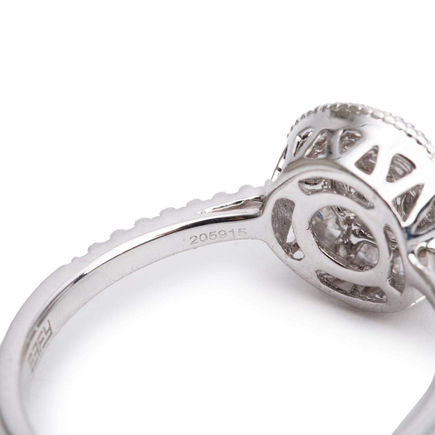 Effy 18k White Gold Cluster Diamond Engagement Ring, Size 7