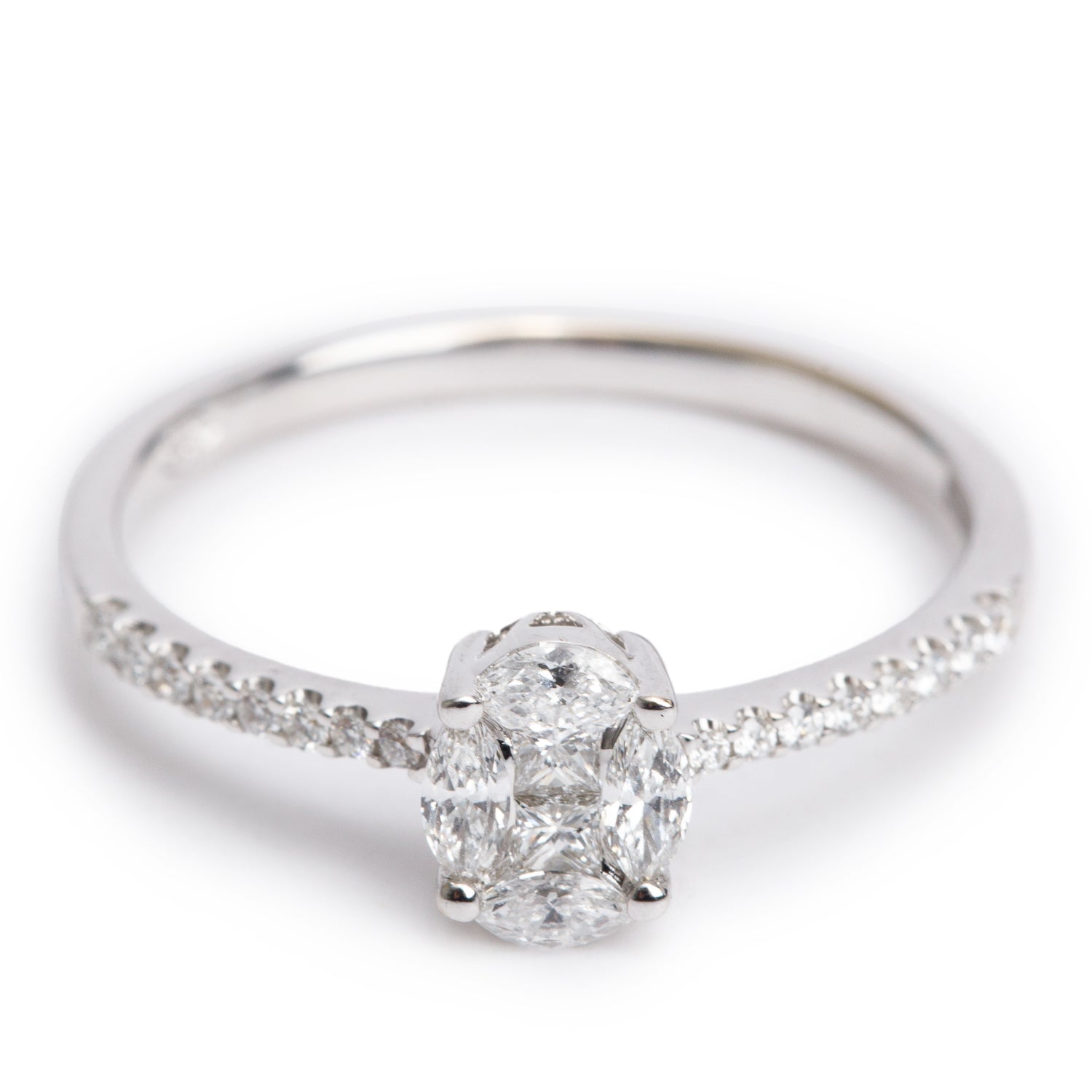 Effy 18k White Gold Cluster Diamond Engagement Ring, Size 7.5