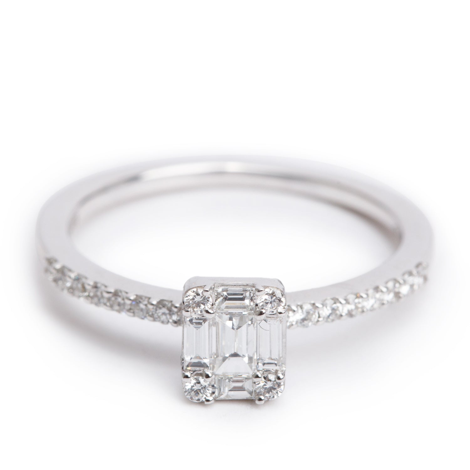 Effy 18k White Gold Diamond Illusion Setting Engagement Ring, Size 7