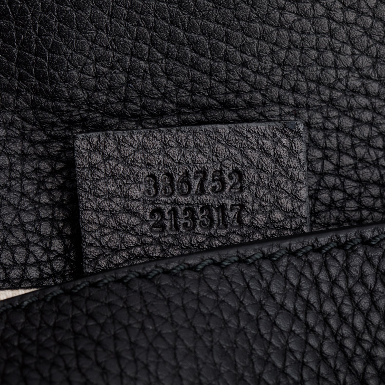 Gucci Black Pebbled Calfskin Medium Soho Chain Crossbody Bag w/ Box