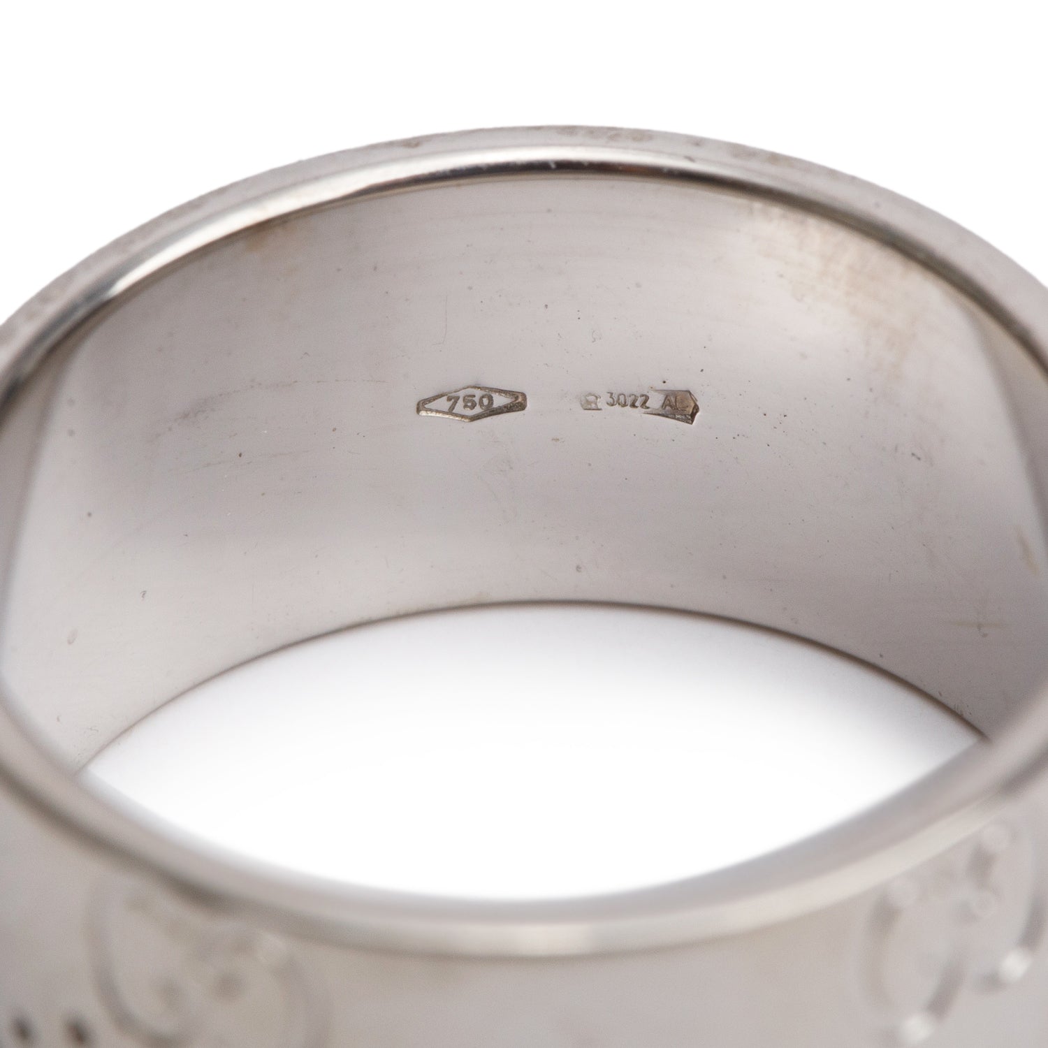 Gucci 18k White Gold Icon 9 MM Wide Band Ring, Size 13 6.5 w/ Box
