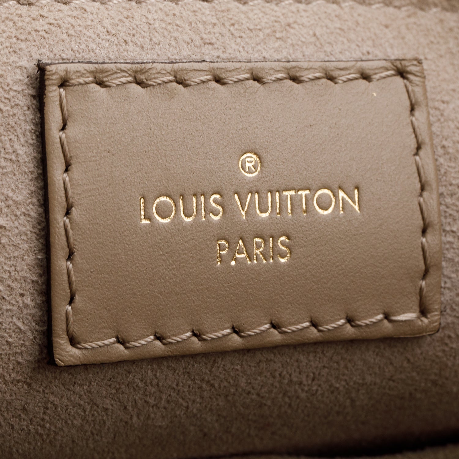 Louis Vuitton Turtledove Monogram Empreinte Giant OnTheGo MM w/ Box