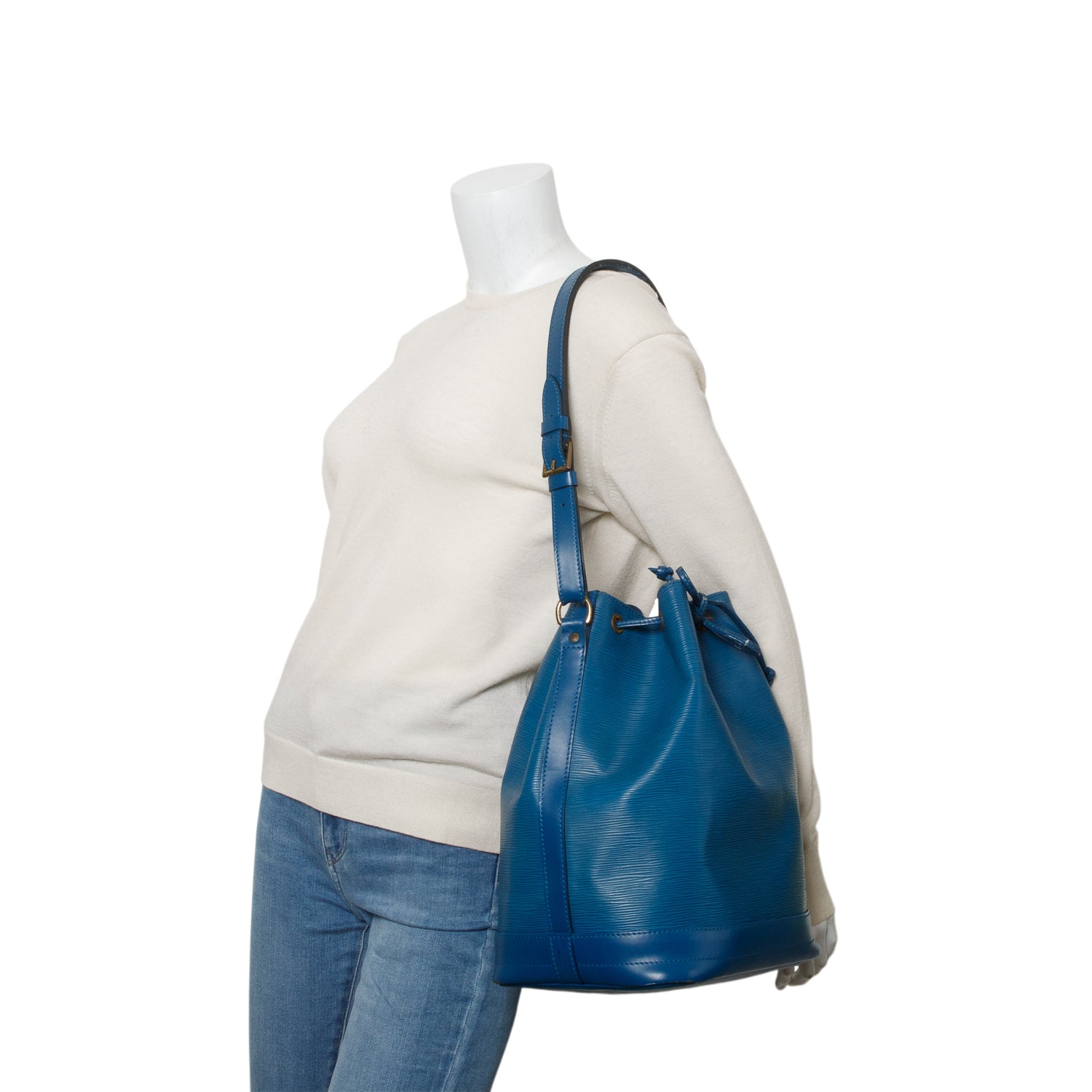 Louis Vuitton 1996 Blue Epi Leather Noe Bucket Bag