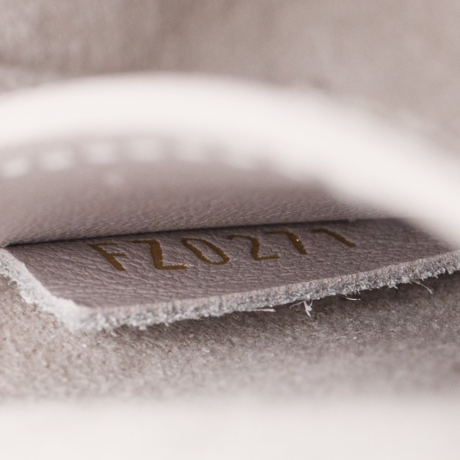 Louis Vuitton 2021 Grey Calfskin New Wave Chain Pochette