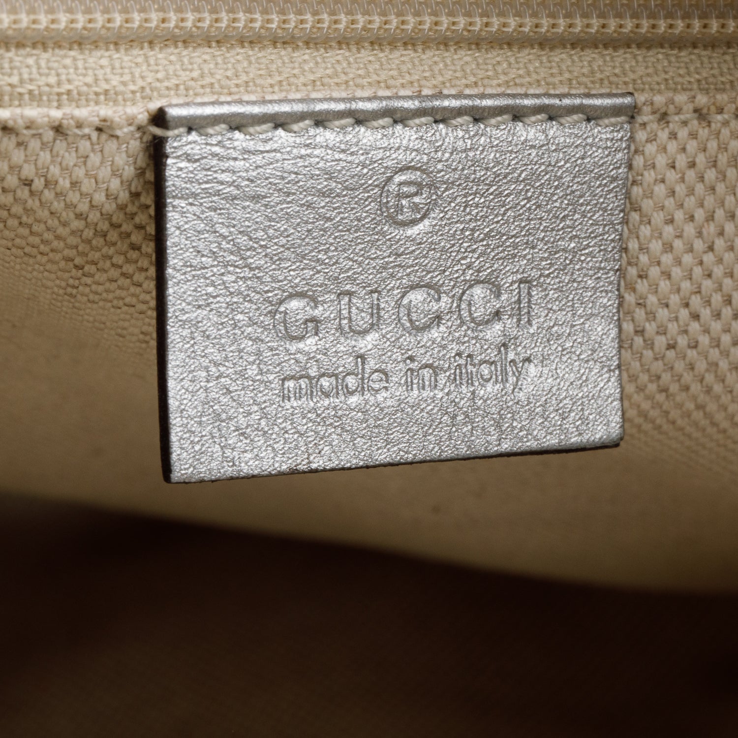 Gucci Silver Signature Leather D Ring Messenger Bag
