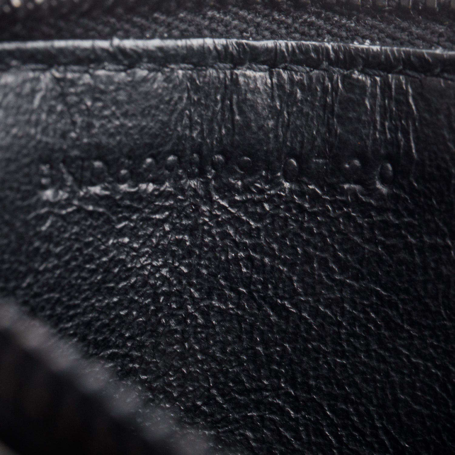 Saint Laurent 2020 So Black Calfskin Tiny Cassandre Fragments Zipped Card Case w/ Box