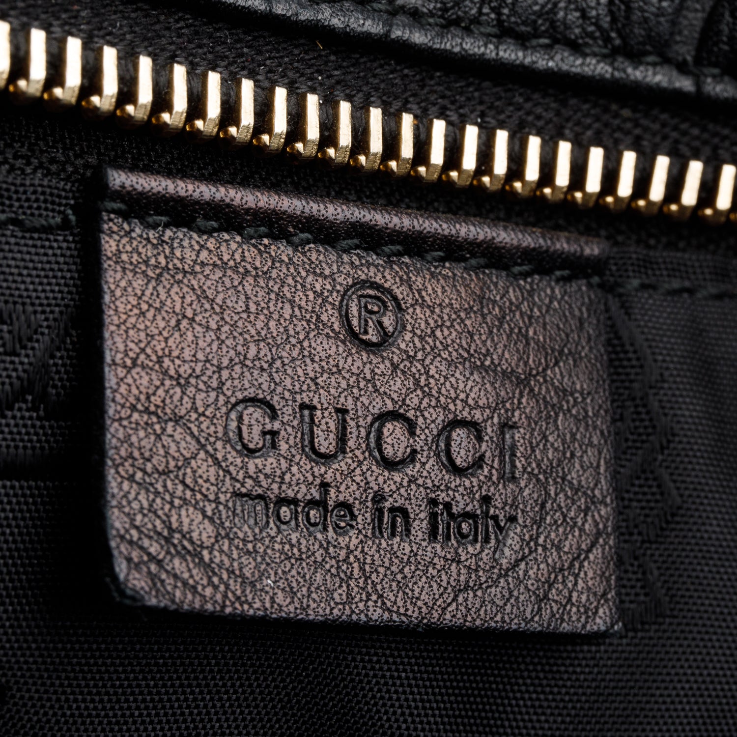 Gucci Black Leather Signature Zippered Shopping Tote