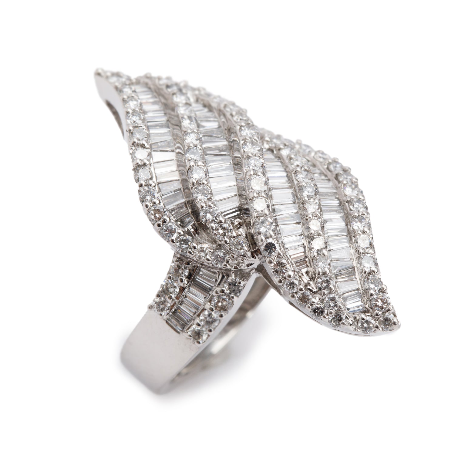 18k White Gold Diamond Cocktail Ring, Size 7.0