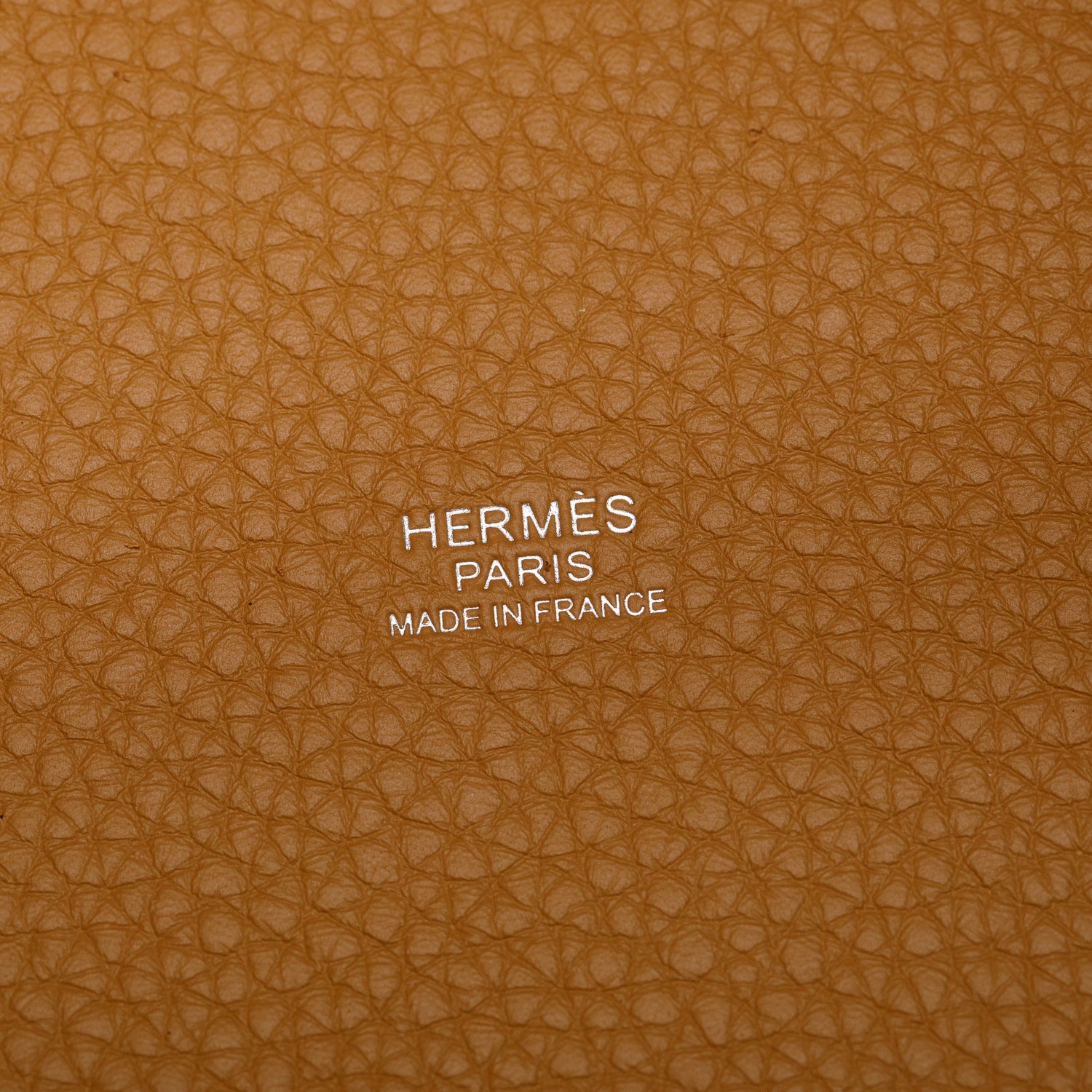Hermes 2025 Biscuit Taurillon Clemence Picotin Lock 18 w/ Box
