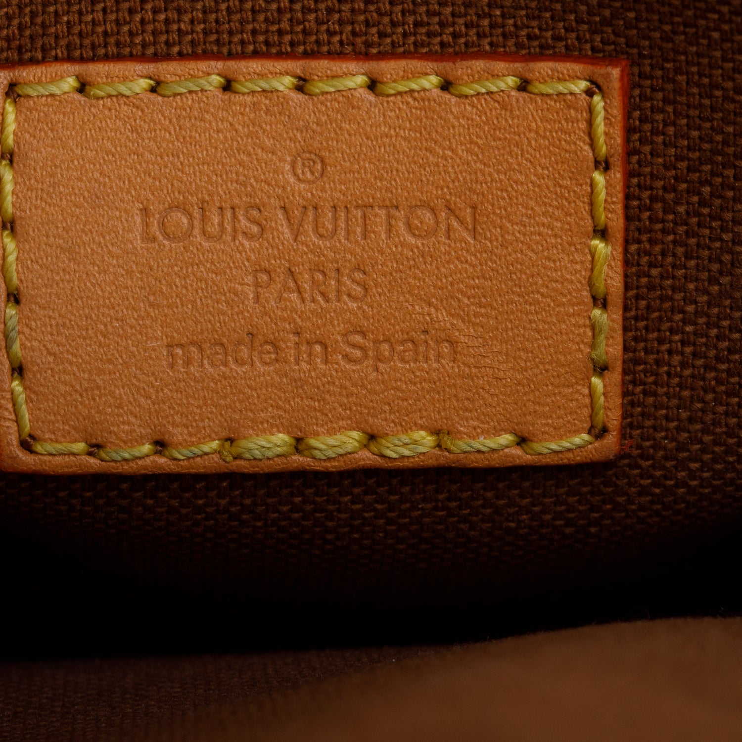 Louis Vuitton 2020 Monogram Petit Sac Plat w/ Strap