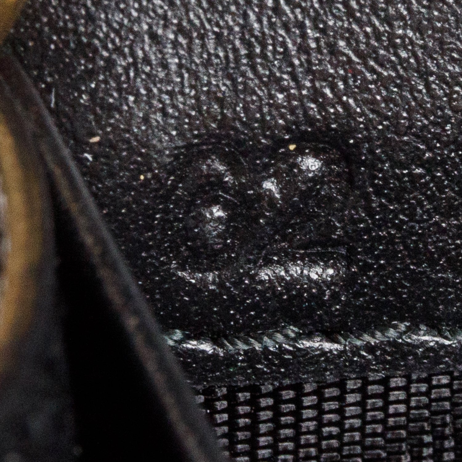 Prada Black Vitello Move Wallet on Chain