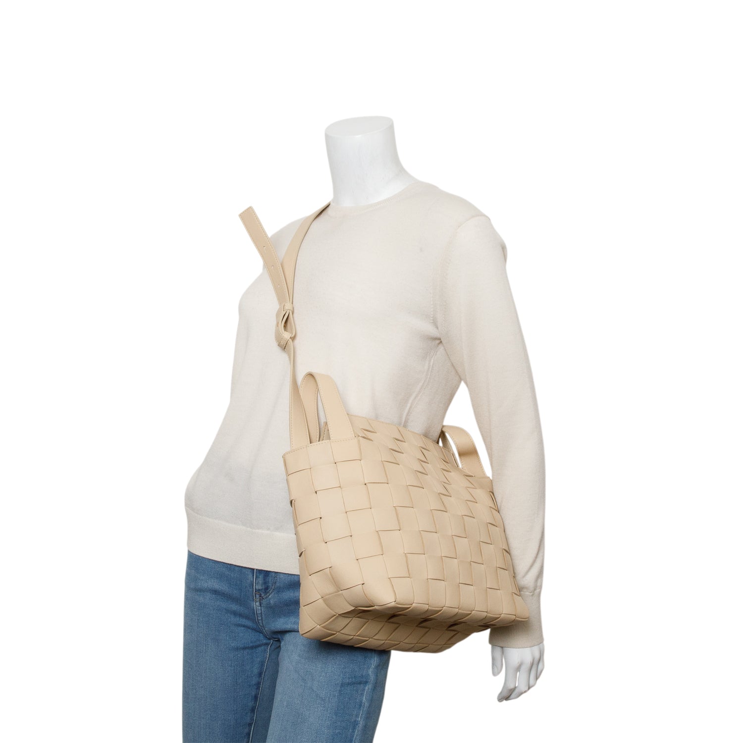 Bottega Veneta Beige Lambskin Maxi Intrecciato Bowling Cassette Shoulder Bag w/ Pouch
