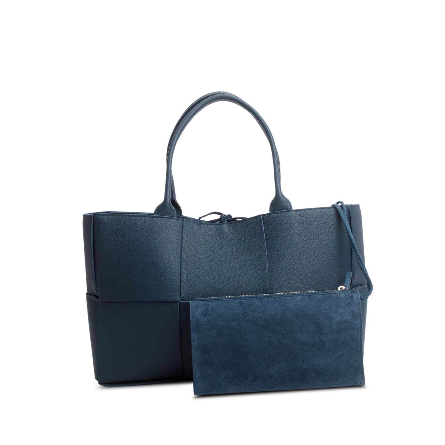 Bottega Veneta Blue Grained Calfskin Maxi Intrecciato Leather Bottega Veneta Blue Grained Calfskin Maxi Intrecciato Leather