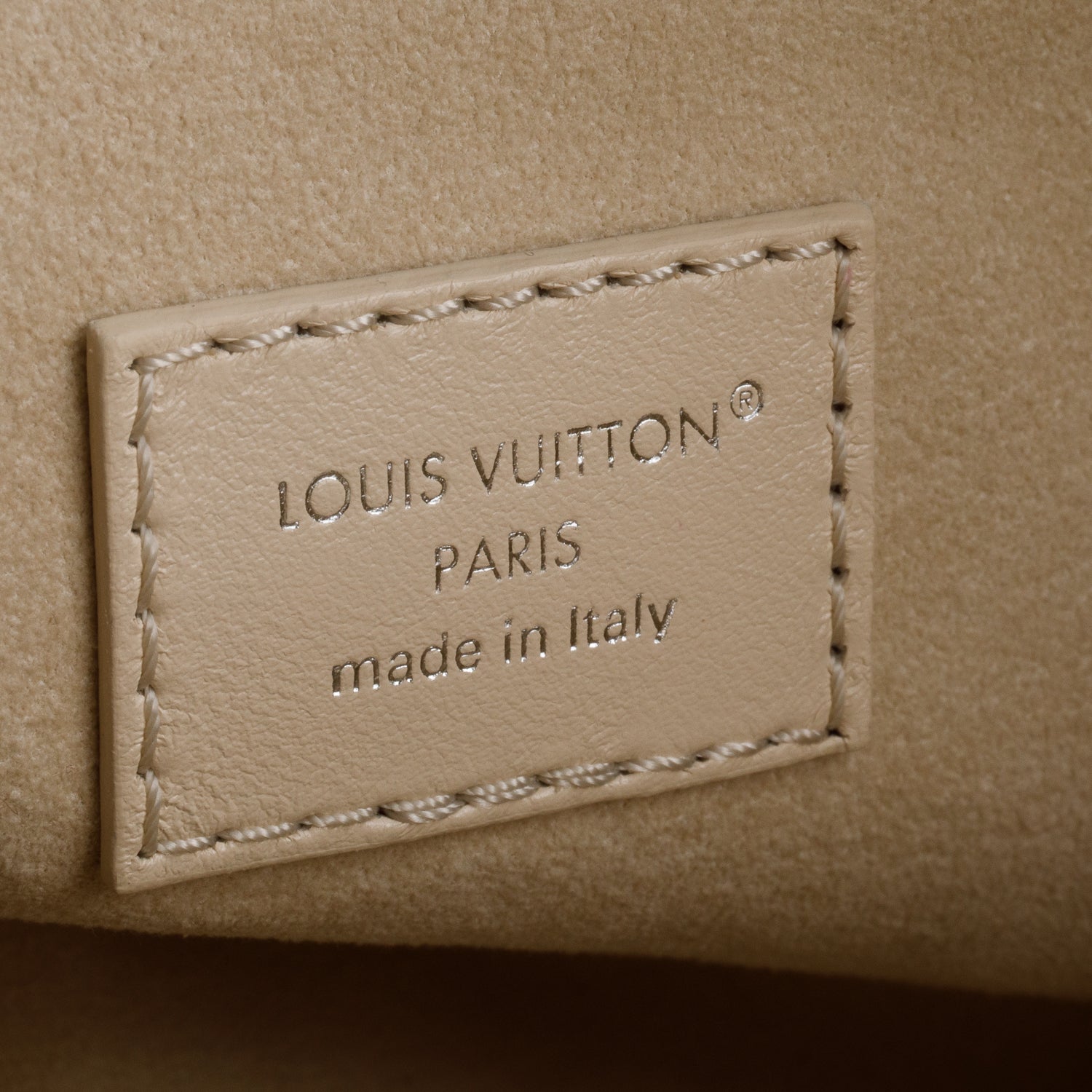 Louis Vuitton Cream CarryAll Cargo Vibe PM w/ Straps