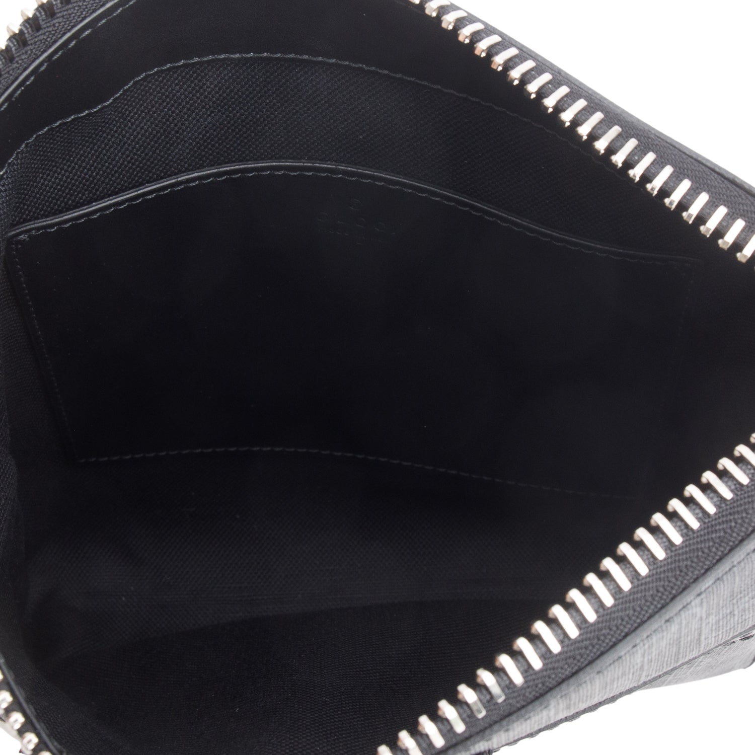 Gucci Black GG Supreme Small Messenger Bag w/ Box