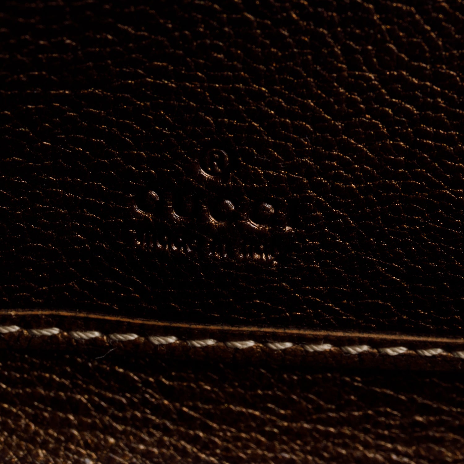 Gucci Brown Calfskin Zip Around Capri Wallet w/ Box