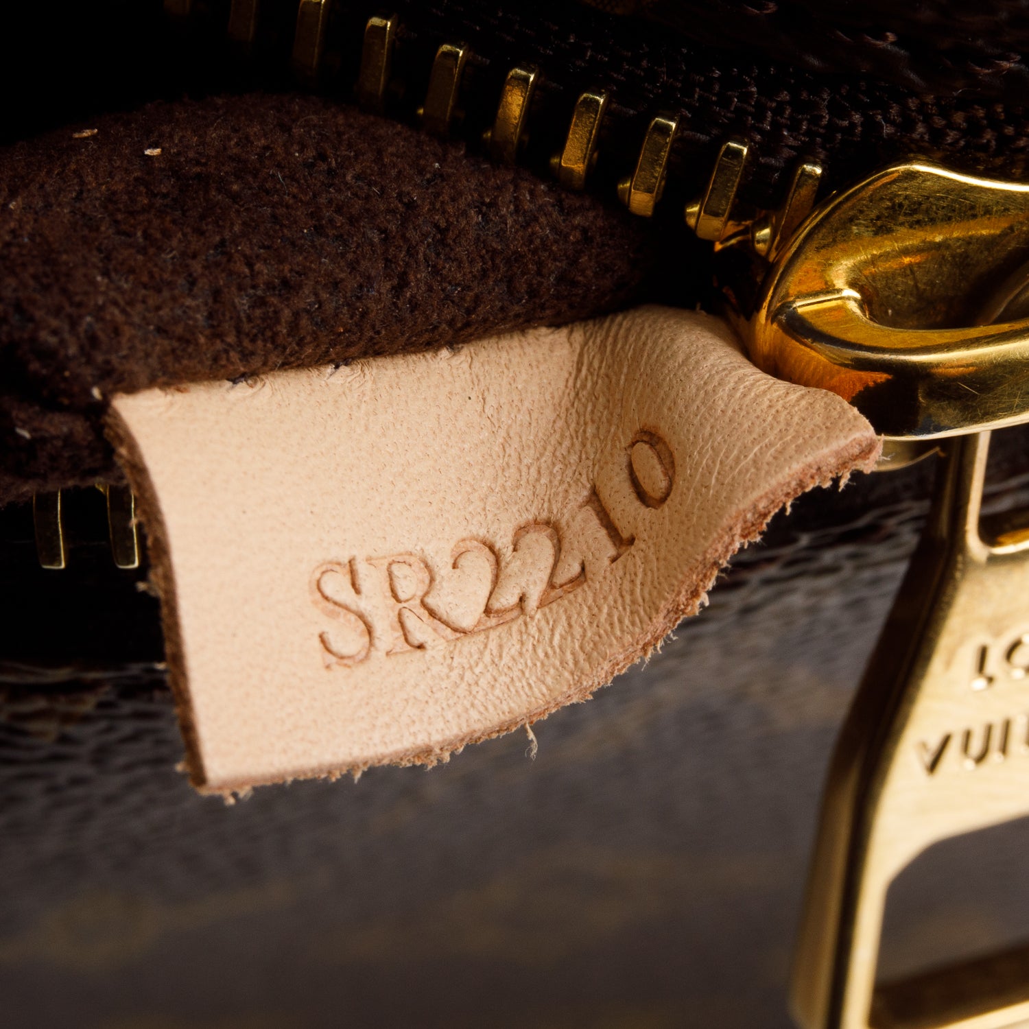 Louis Vuitton Monogram Pochette Metis w/ Strap
