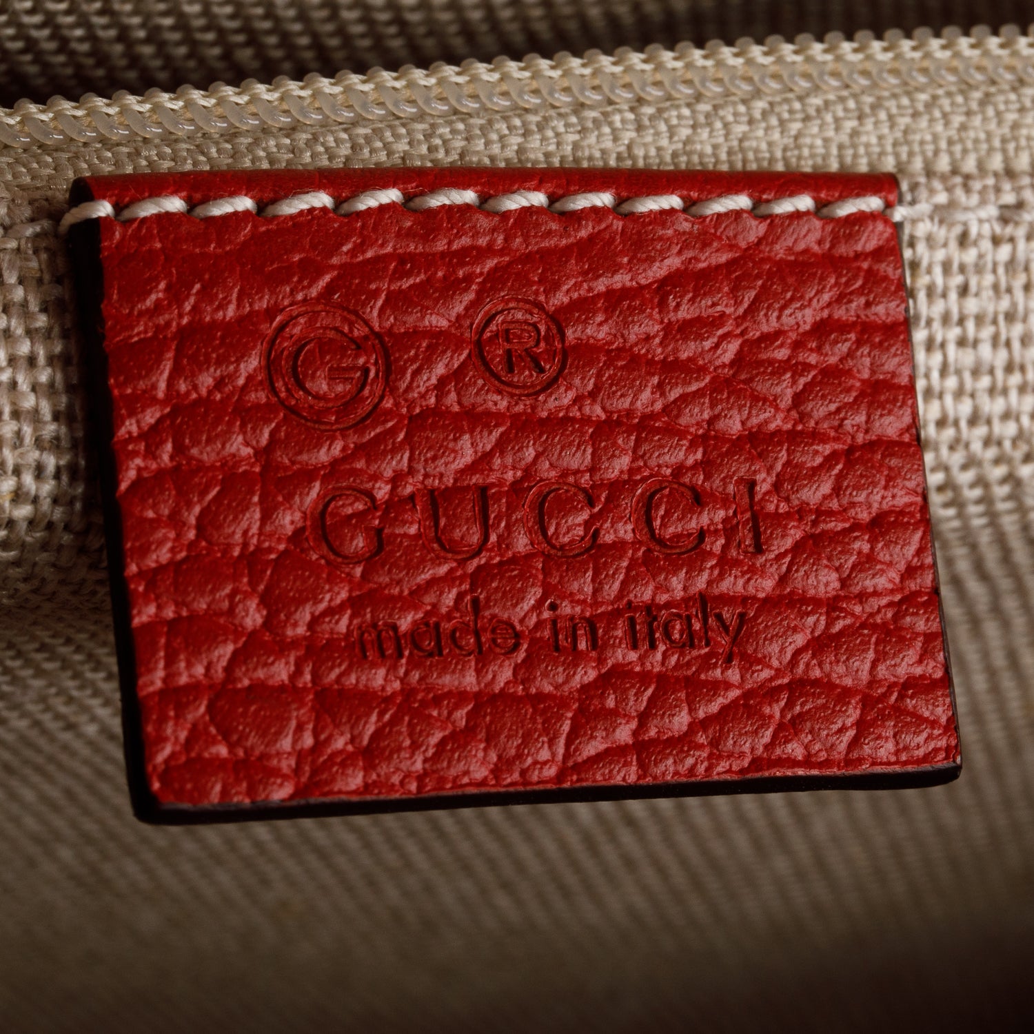Gucci Red Dollar Calfskin Medium Interlocking GG Shoulder Bag w/ Box