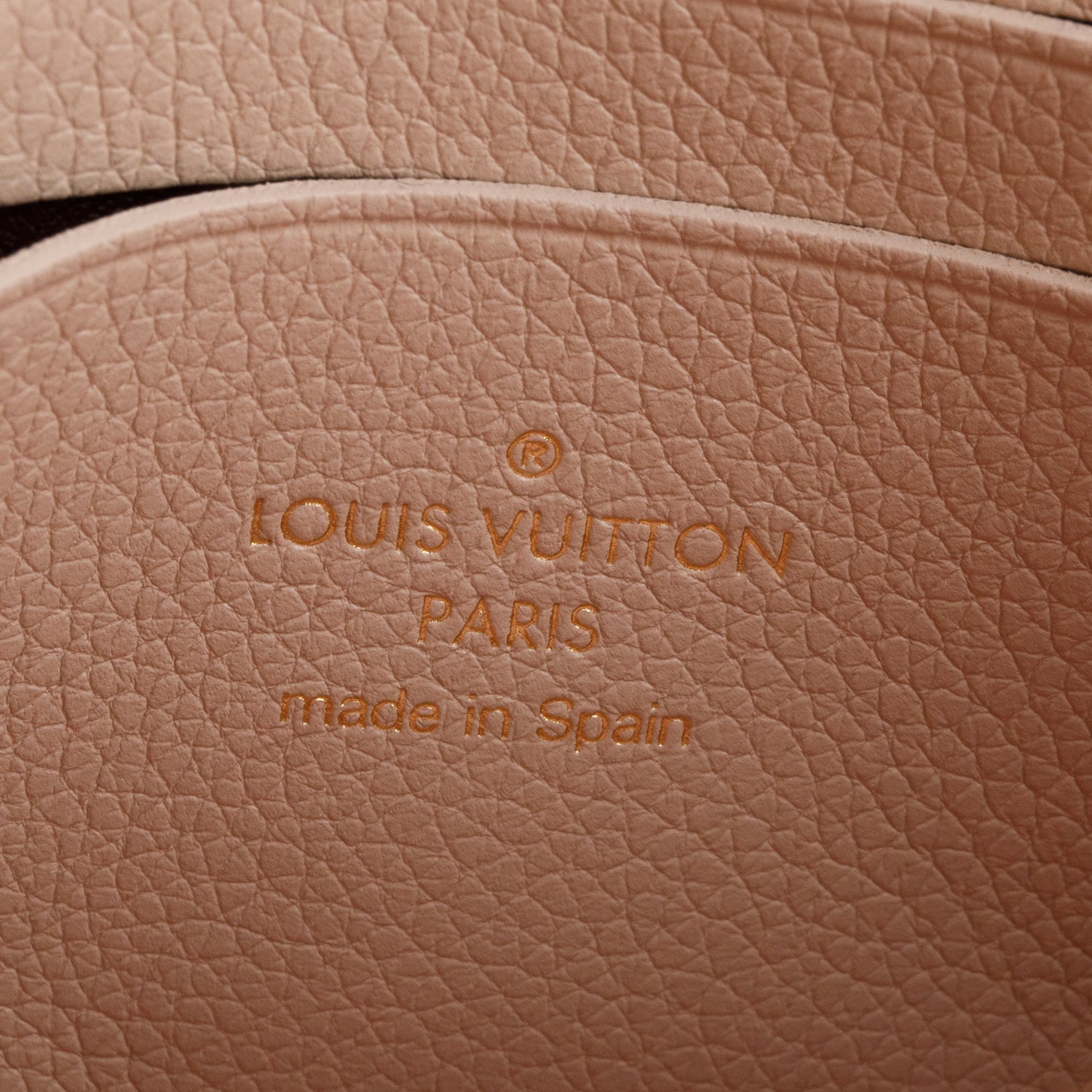Louis Vuitton Beige Calfskin My Lockme Chain Pochette w/ Box