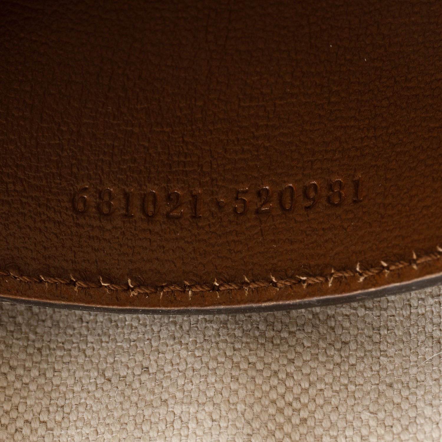 Gucci GG Supreme Monogram Azalea Calfskin Retro Interlocking G Flat Messenger Bag w/ Box