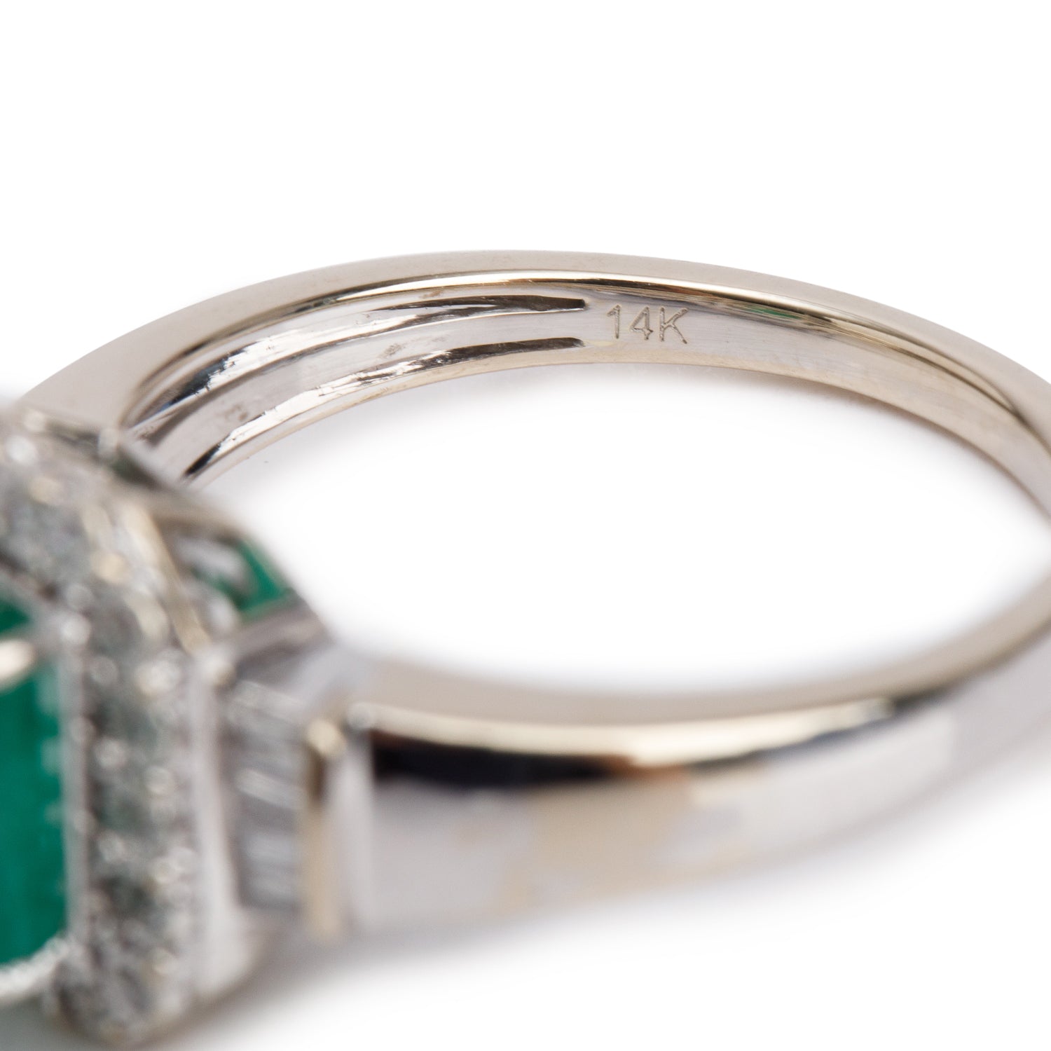Effy 14k White Gold Emerald & Diamond Ring, Size 9 w/ Box