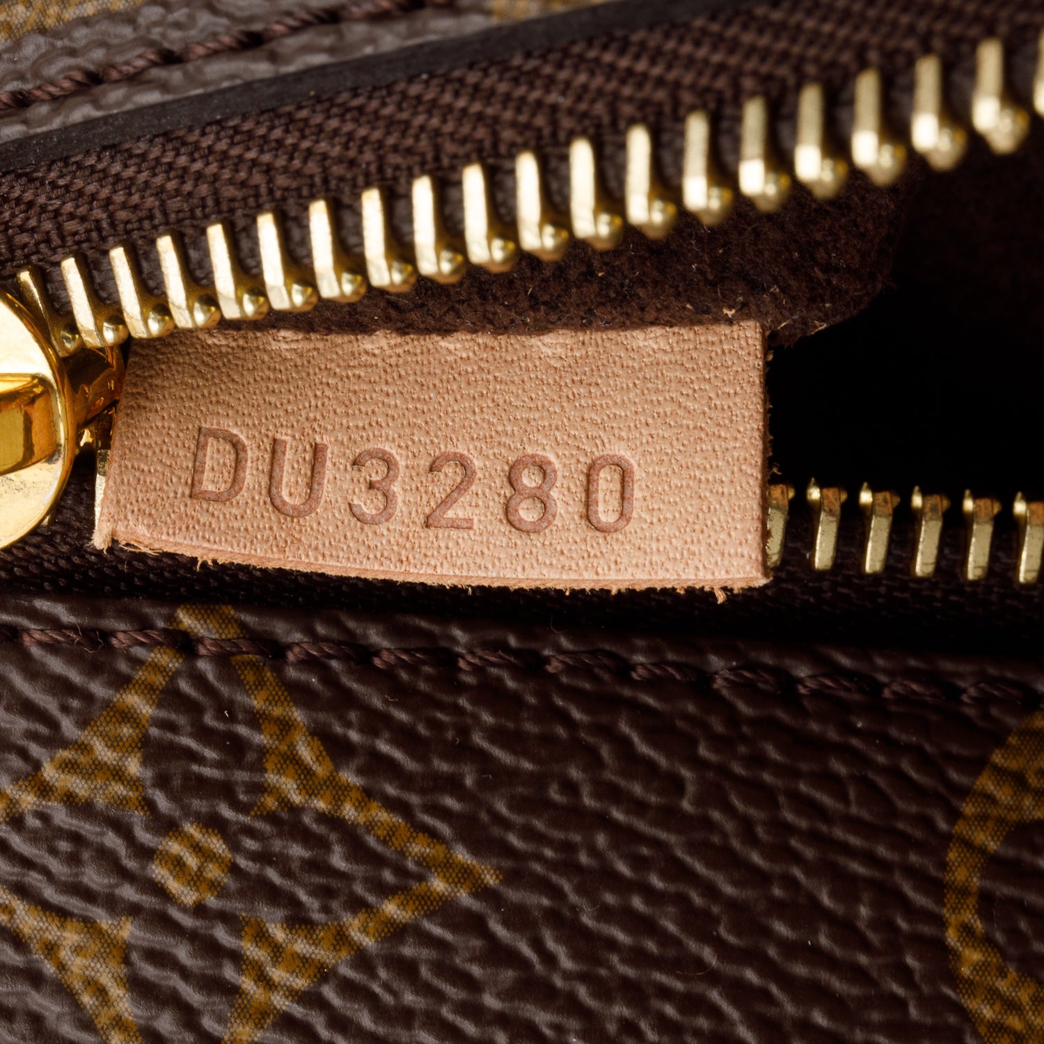 Louis Vuitton Monogram Pochette Metis w/ Strap