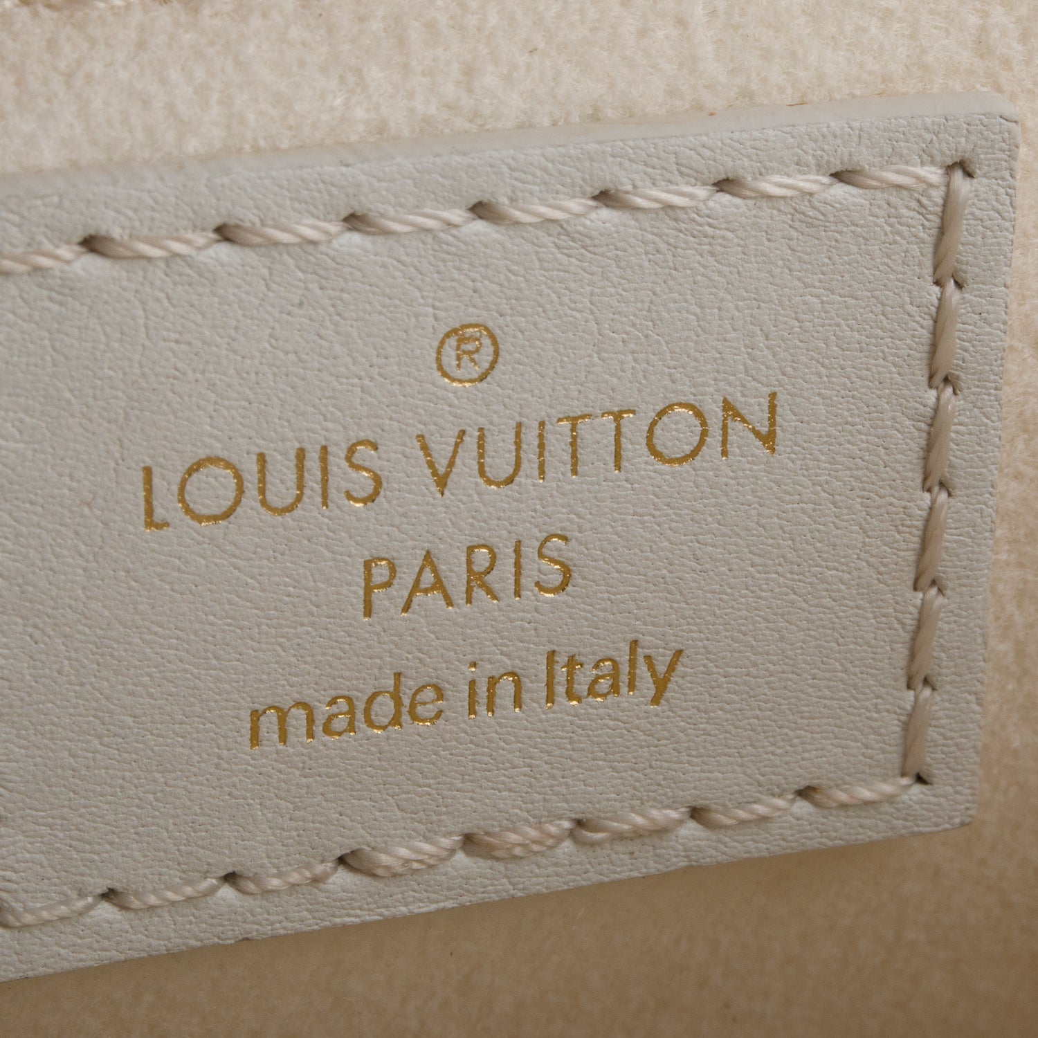 Louis Vuitton White Calfskin New Wave Chain MM Bag