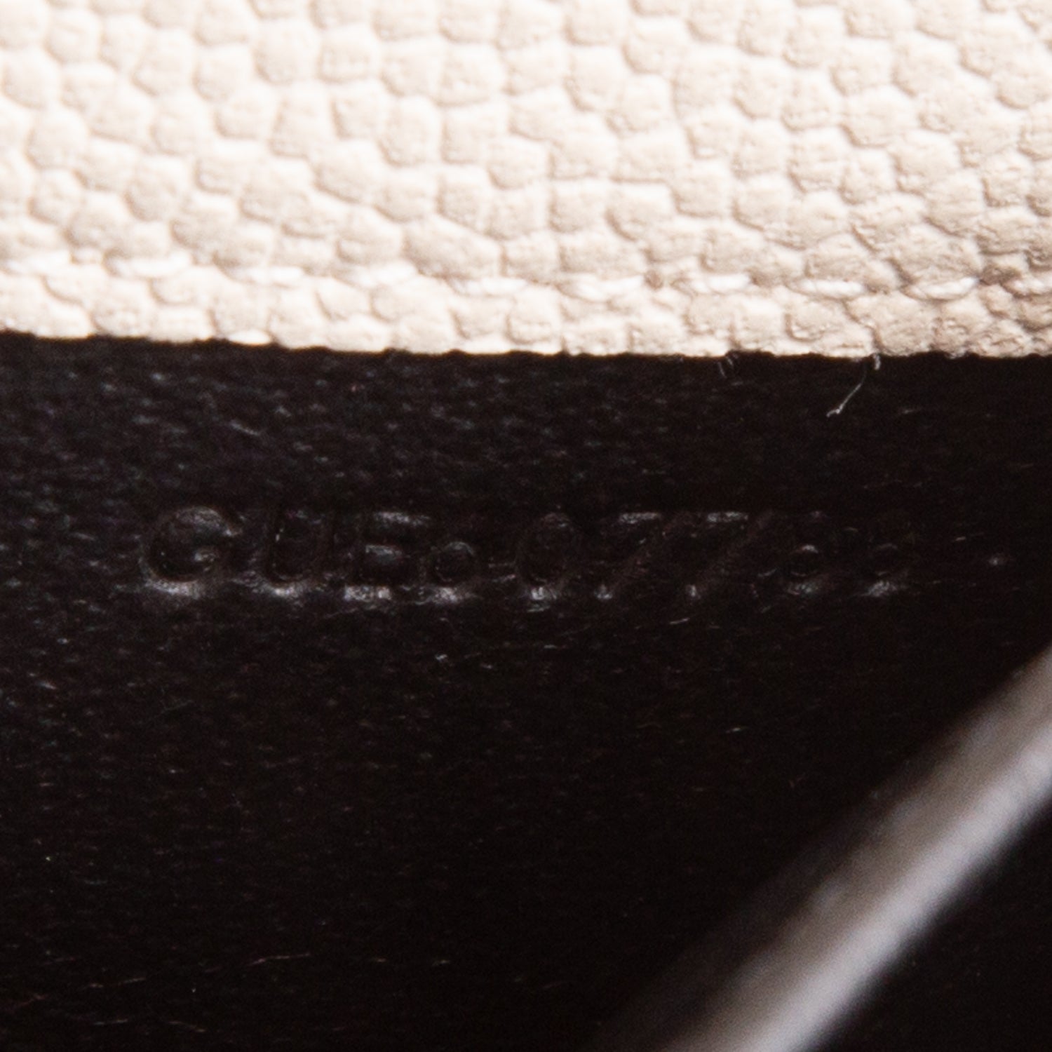 Saint Laurent 2022 White Grain De Poudre Monogram Uptown Chain Wallet