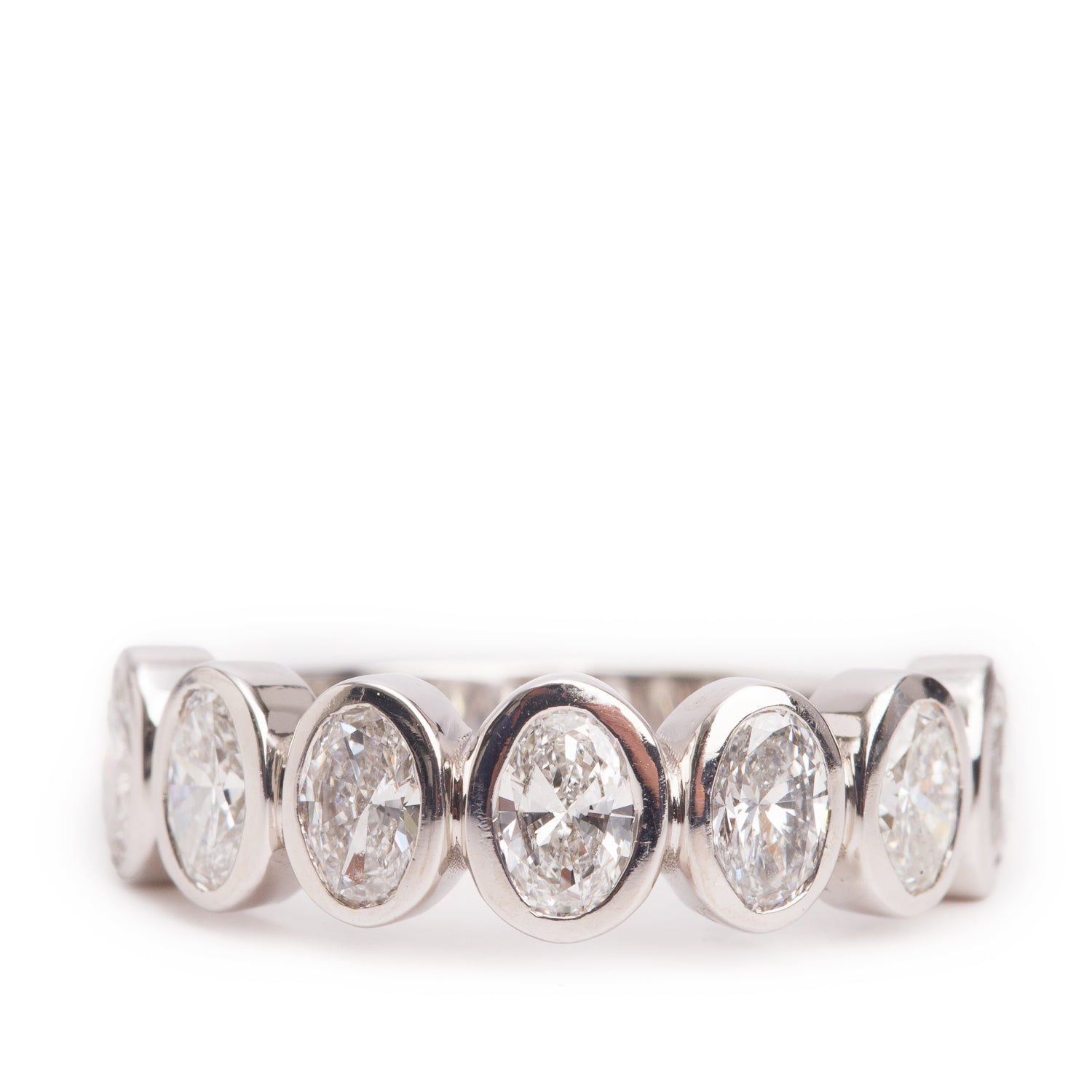 18k White Gold 1.87 tcw. Diamond Band Ring, Size 6.75