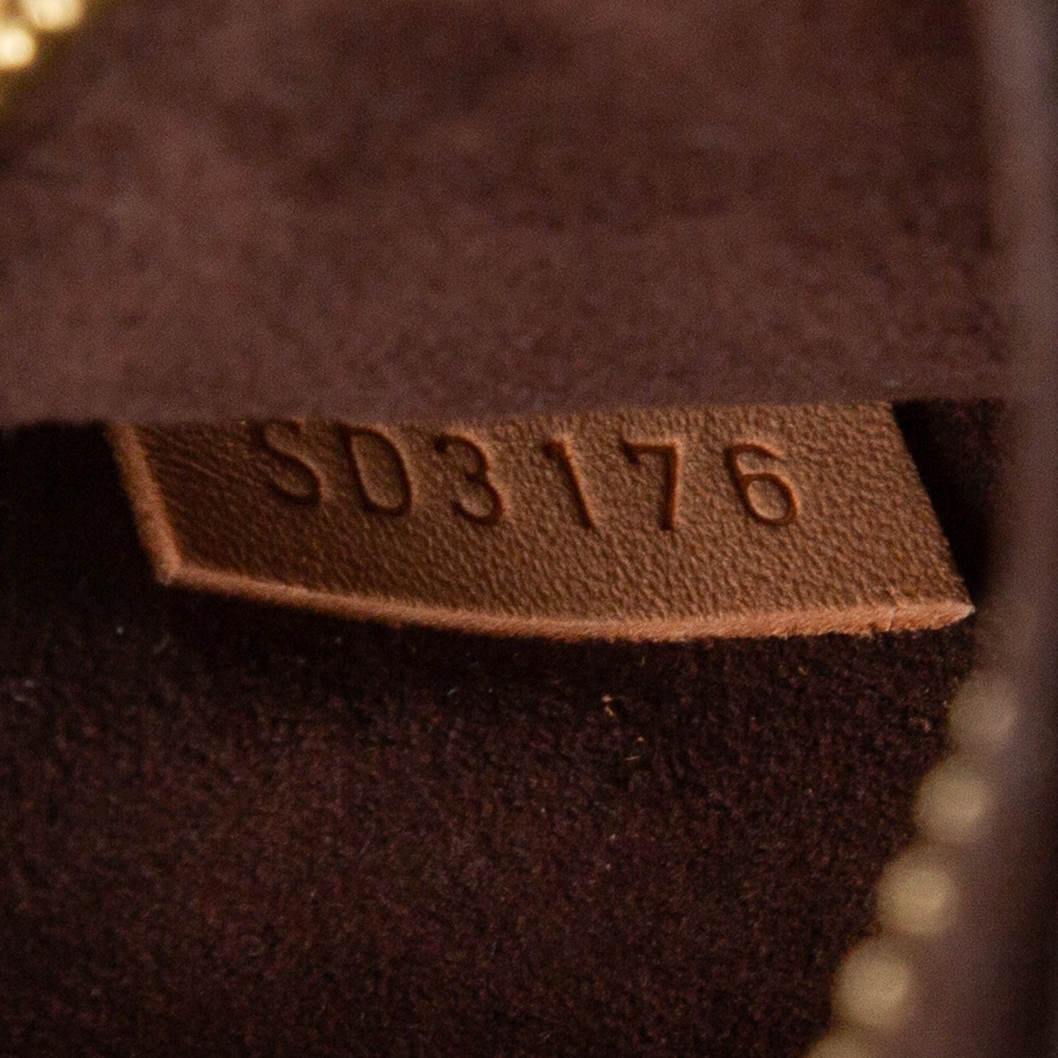 Louis Vuitton Monogram Pochette Metis w/ Strap