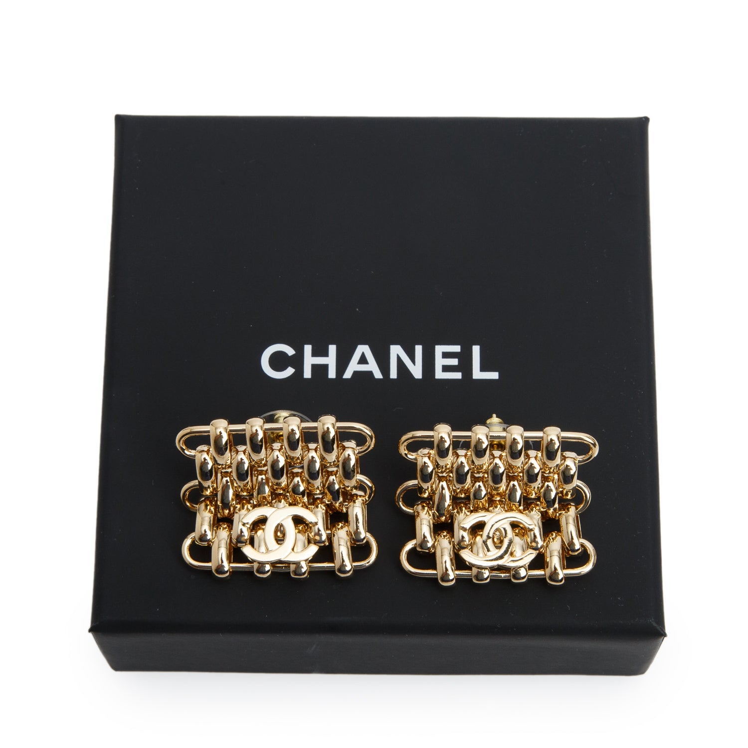 Chanel 2026 Gold-Plated Link CC Drop Earrings w/ Box