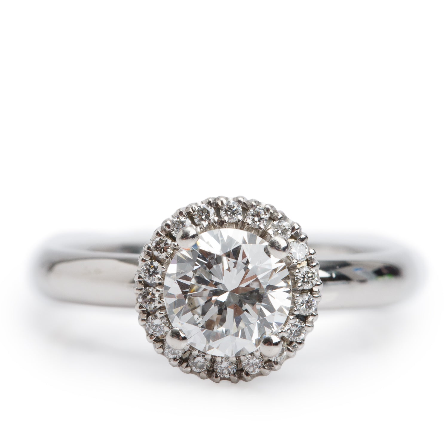 18k White Gold 0.93 ct. Round Cut Diamond Engagement Ring, Size 5.25