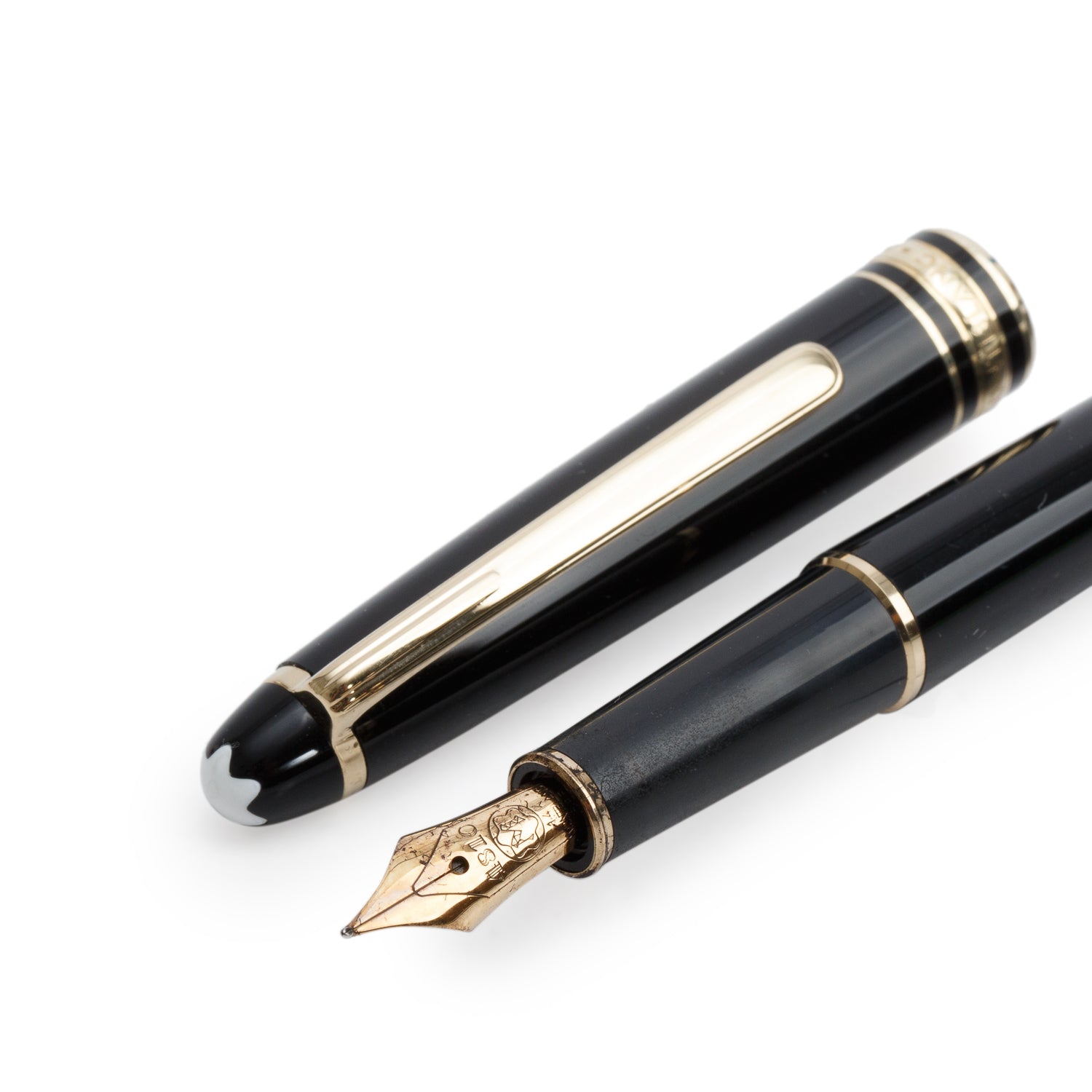 Montblanc Gold Coated Black Resin Meisterstuck Classique Fountain Pen w/ Box
