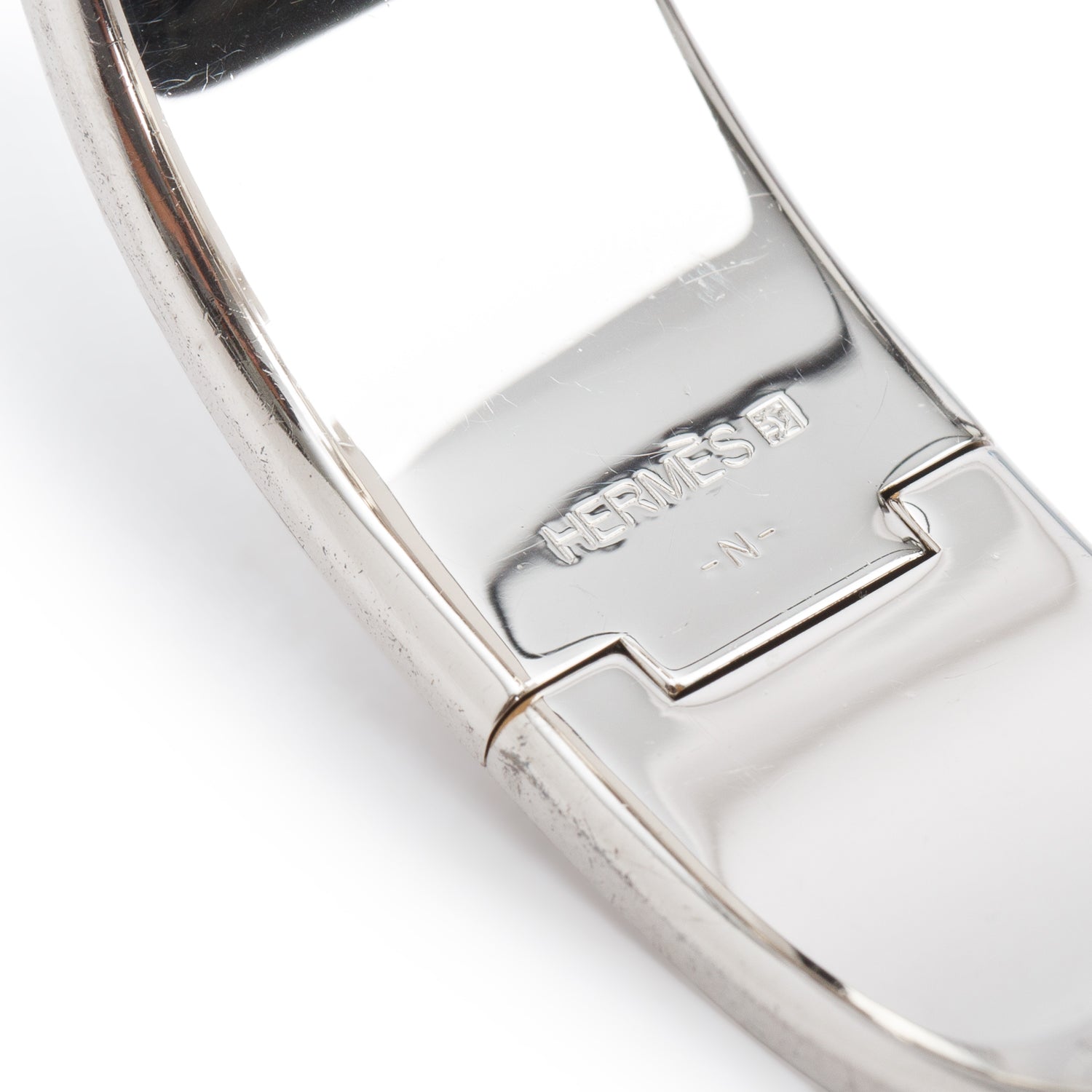 Hermes Palladium-Plated Noir Enamel Clic Clac H Bracelet