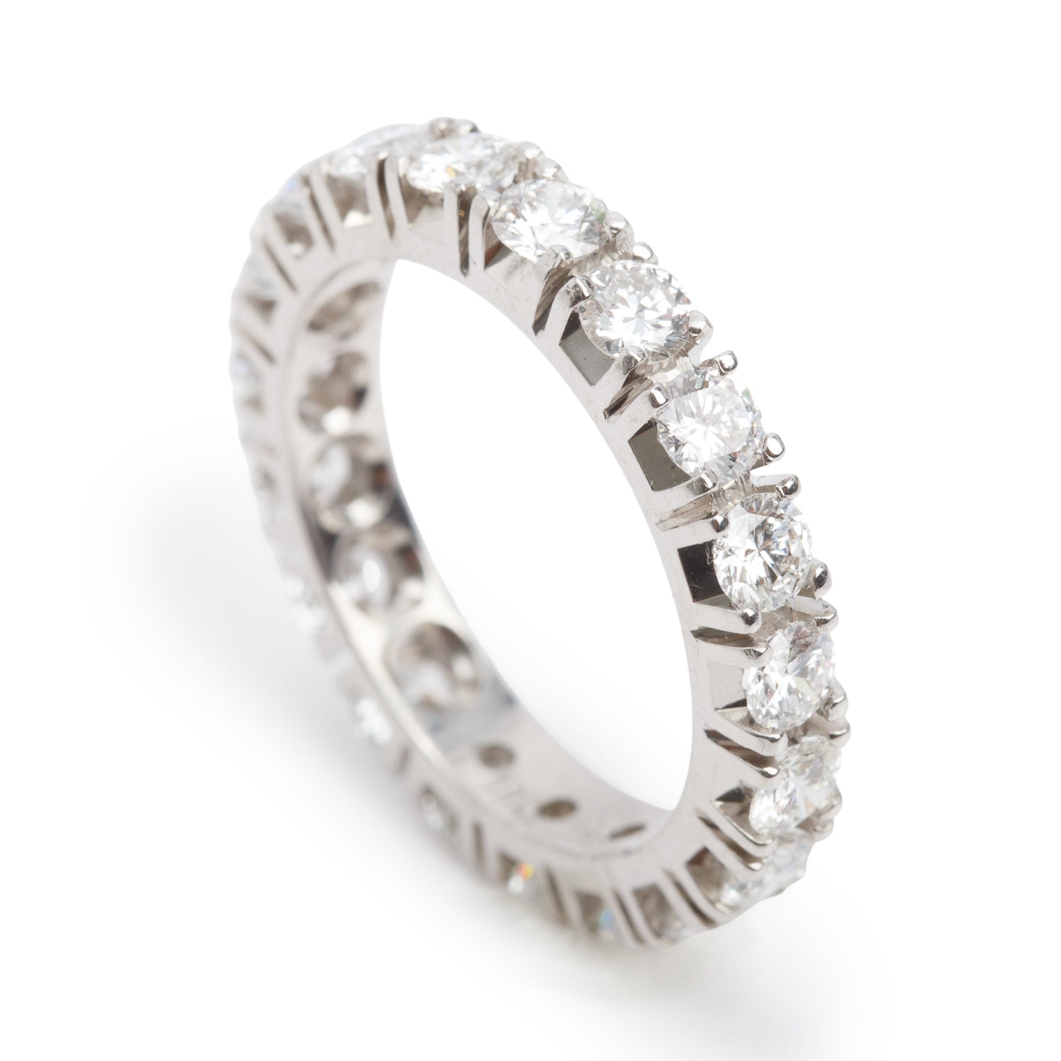18k White Gold 2.85 tcw. Diamond Eternity Wedding Band Ring, Size 7.75
