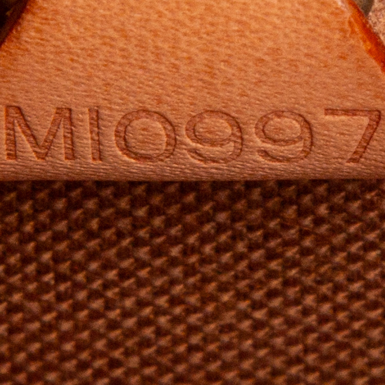 Louis Vuitton Vintage Monogram Ellipse MM
