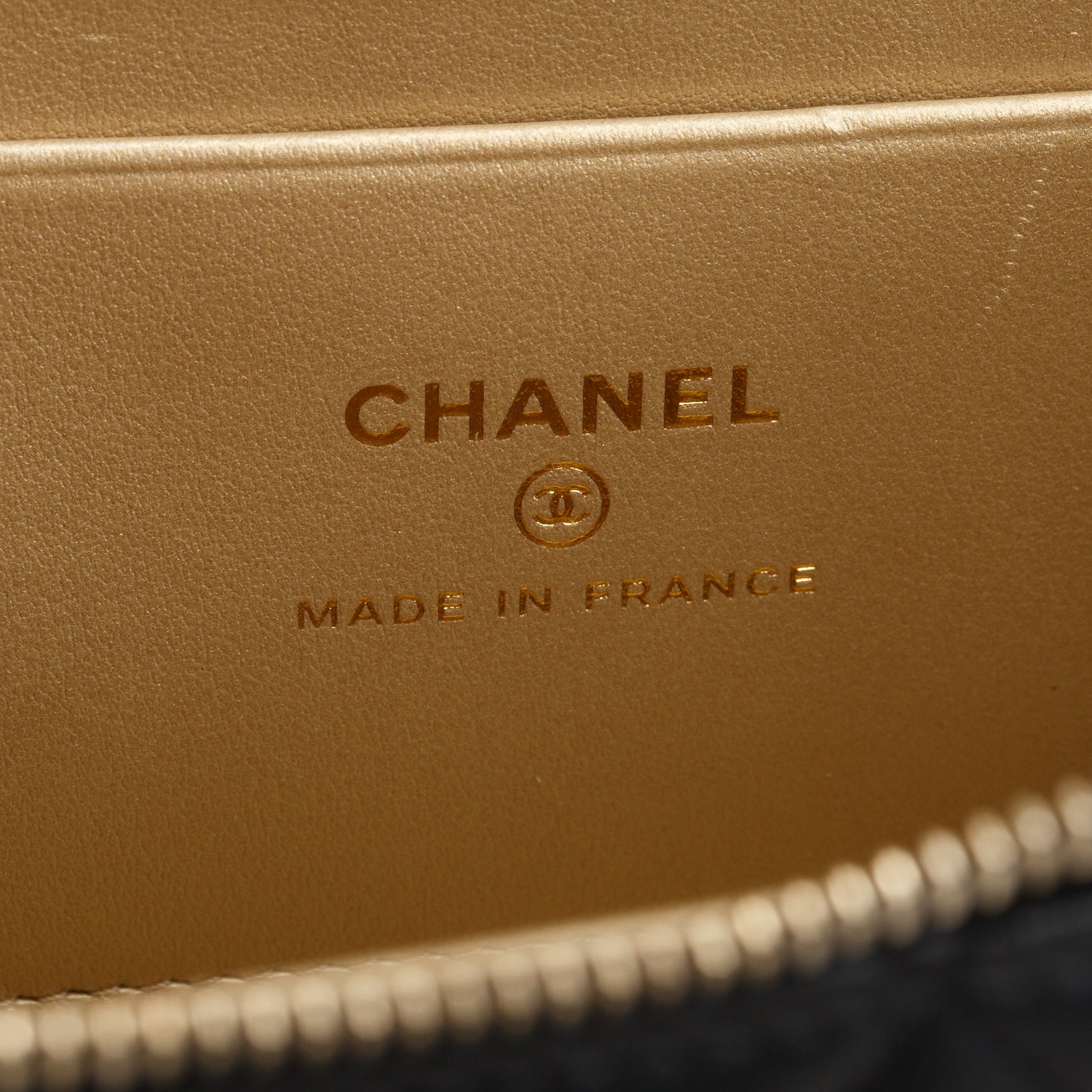 Chanel Black Lambskin Quilted Pearl Crush Small Vanity Case