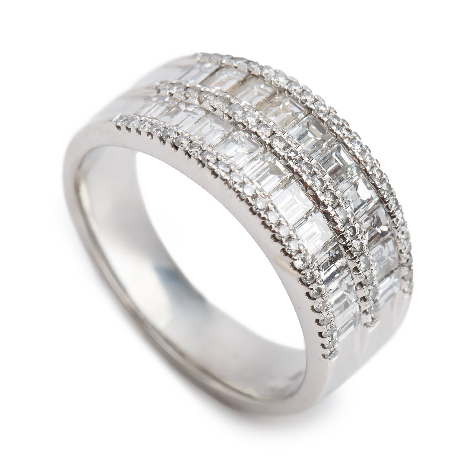 18k White Gold 1.95 tcw. Diamond Band Ring, Size 9